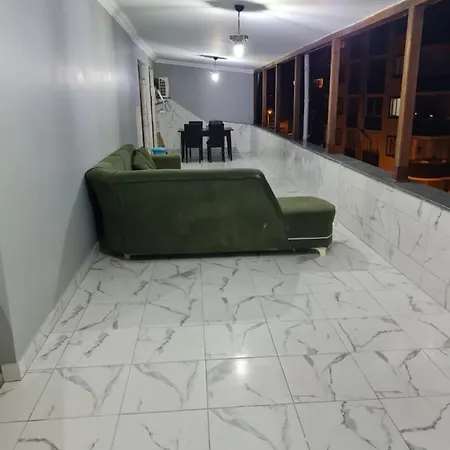 Havaalani Mavi Beyaz Apartment